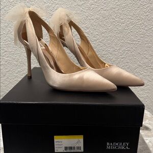 Badgley Mischka Kinsley pump, Nude Satin